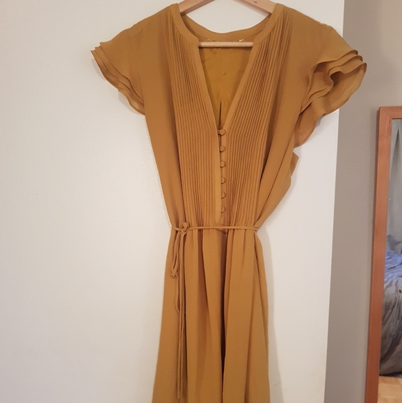 Dress - Picture 1 of 4